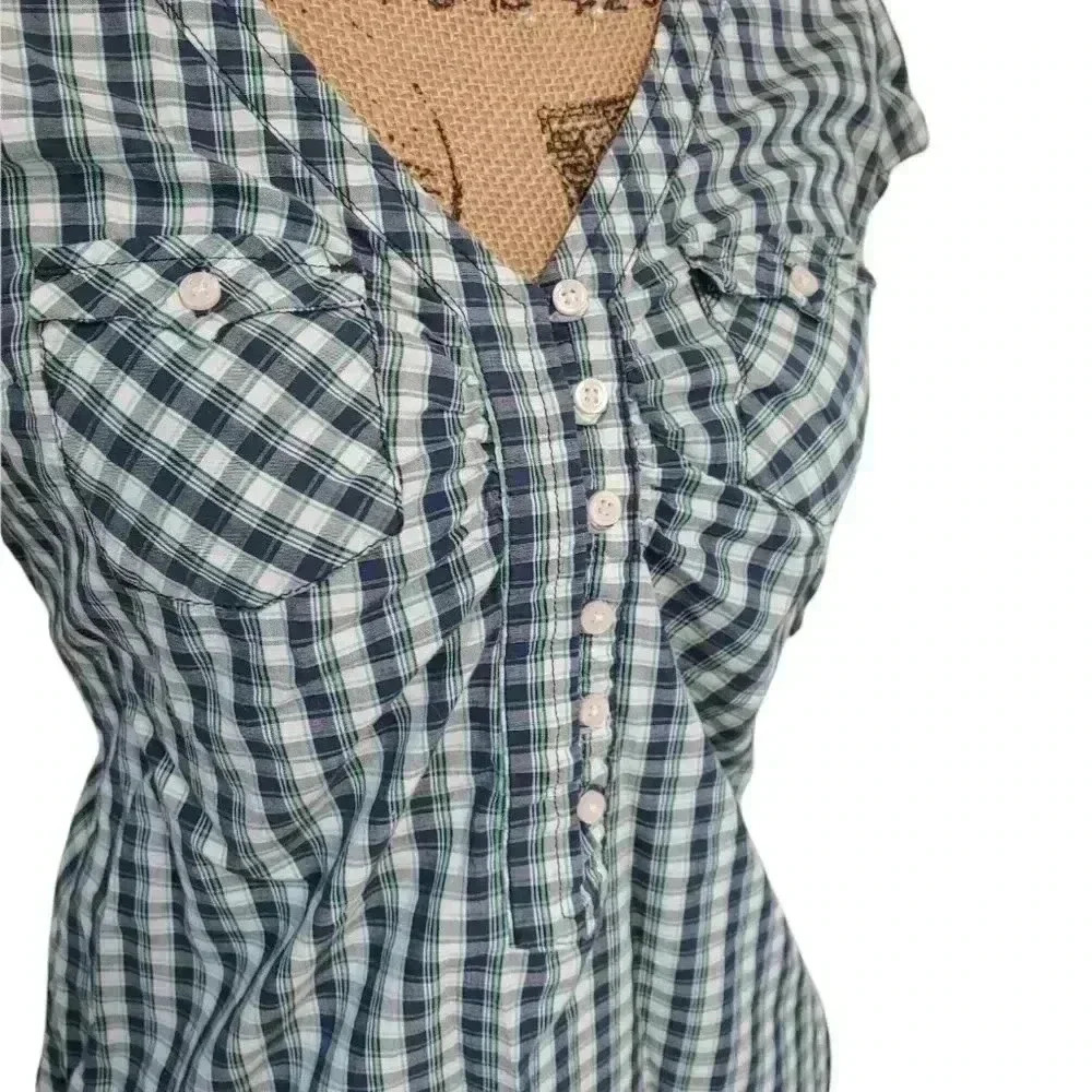 Levi's Shirt - Picture 3 of 6